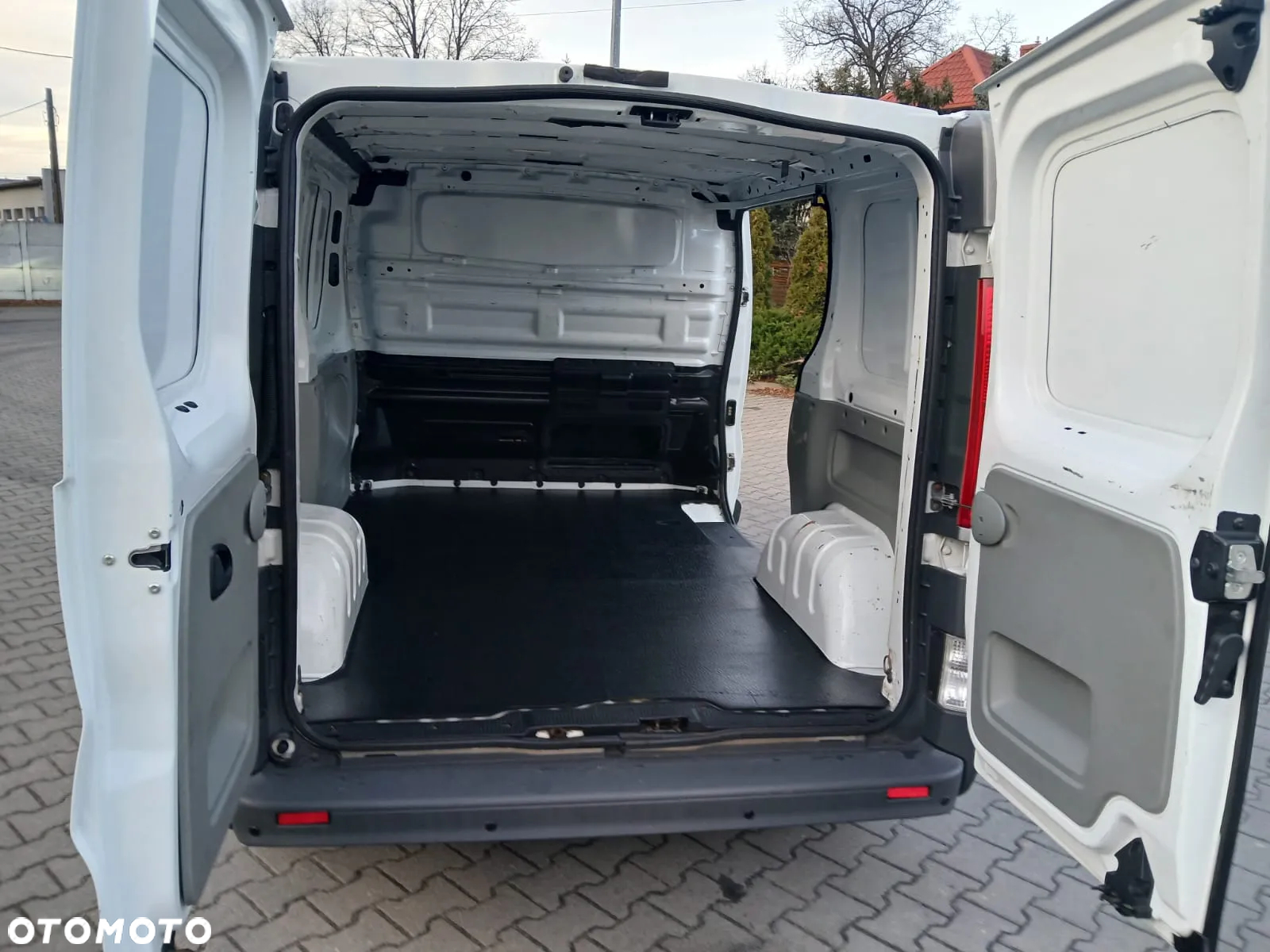 Renault TRAFIC - 26
