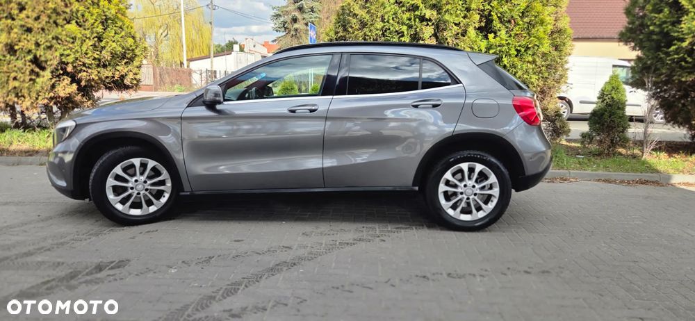 Mercedes-Benz GLA - 17