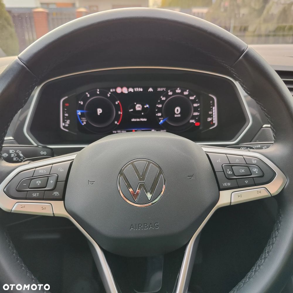 Volkswagen Tiguan 2.0 TSI 4Mot Elegance DSG - 22