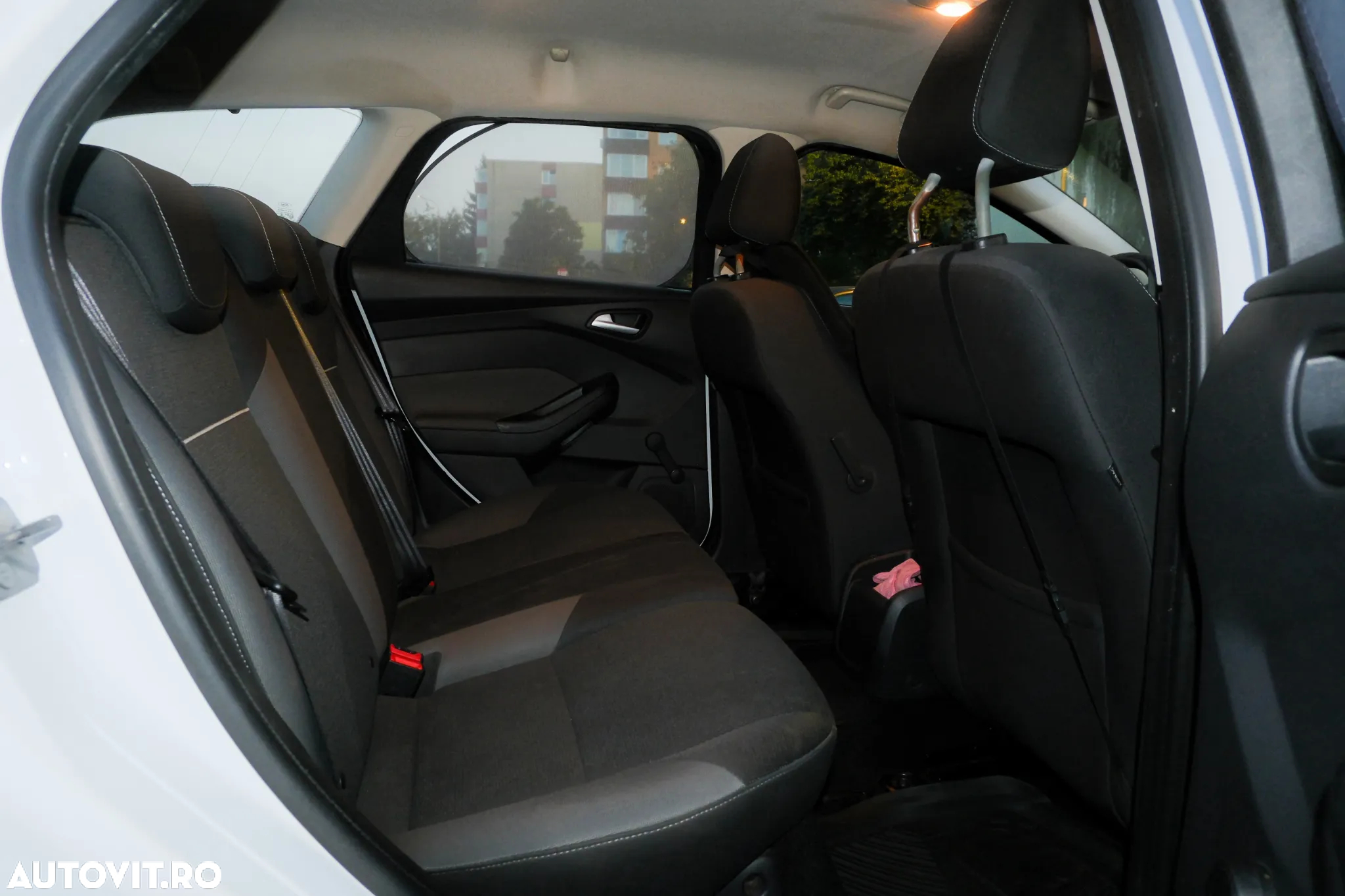 Ford Focus 1.6 TDCI DPF Trend - 9