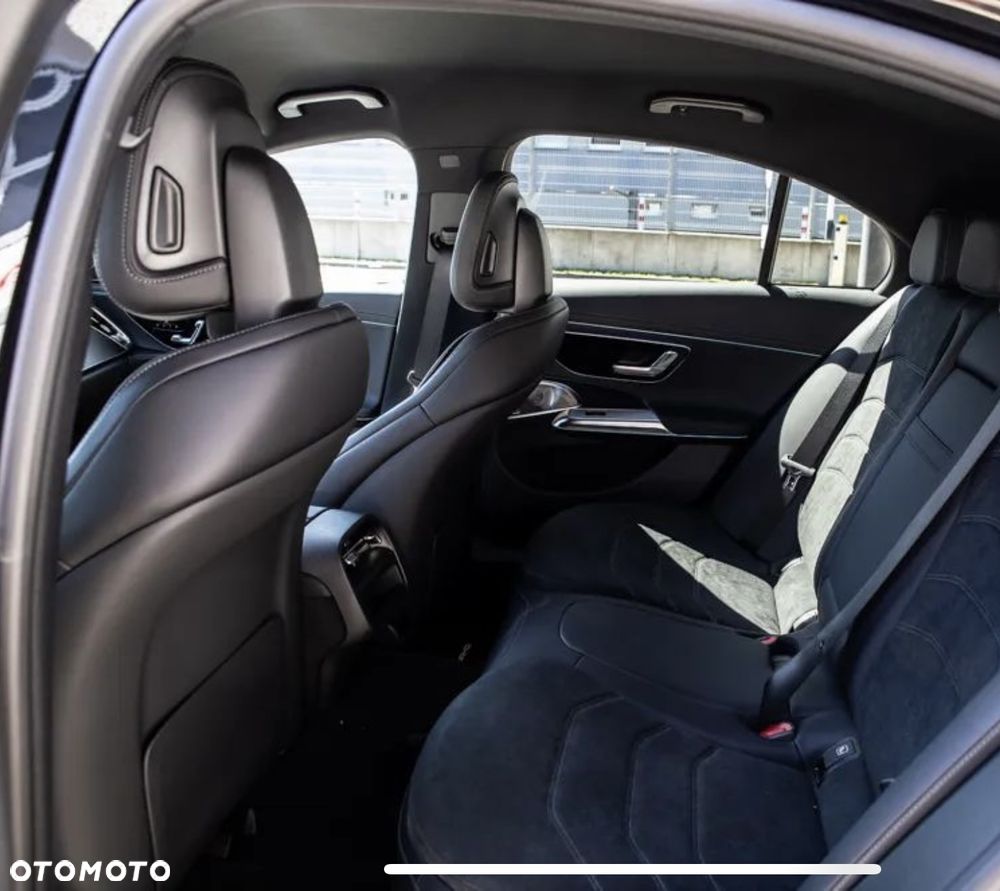 Mercedes-Benz Klasa E 200 4-Matic - 10