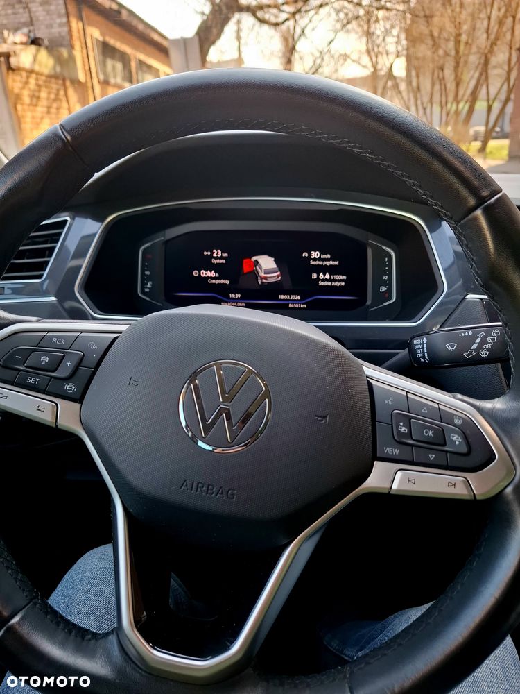Volkswagen Tiguan - 23