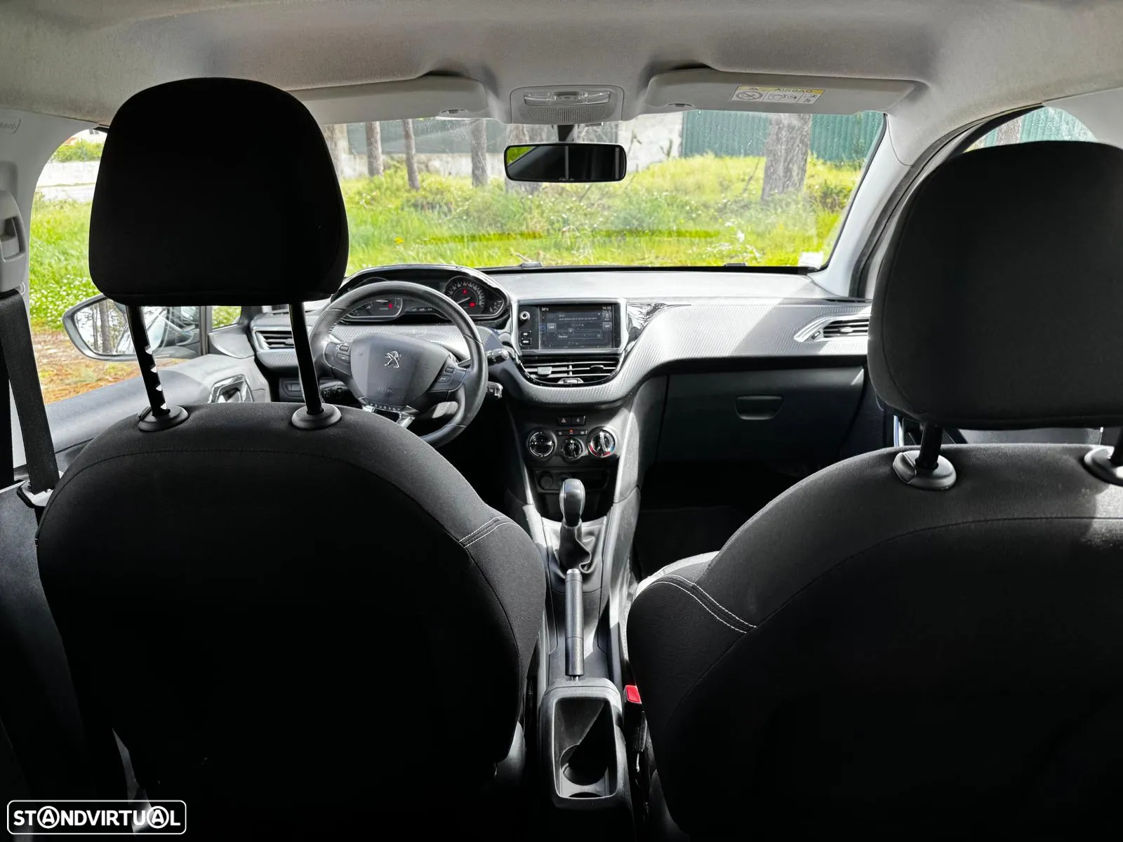 Peugeot 208 1.2 PureTech Style - 15