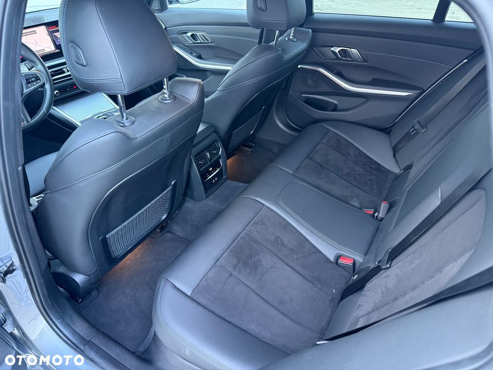 BMW Seria 3 320d xDrive M Sport sport - 21