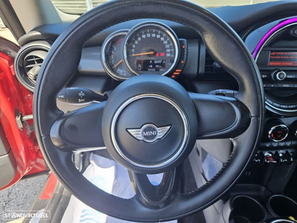 MINI 3 Portas One D - 17