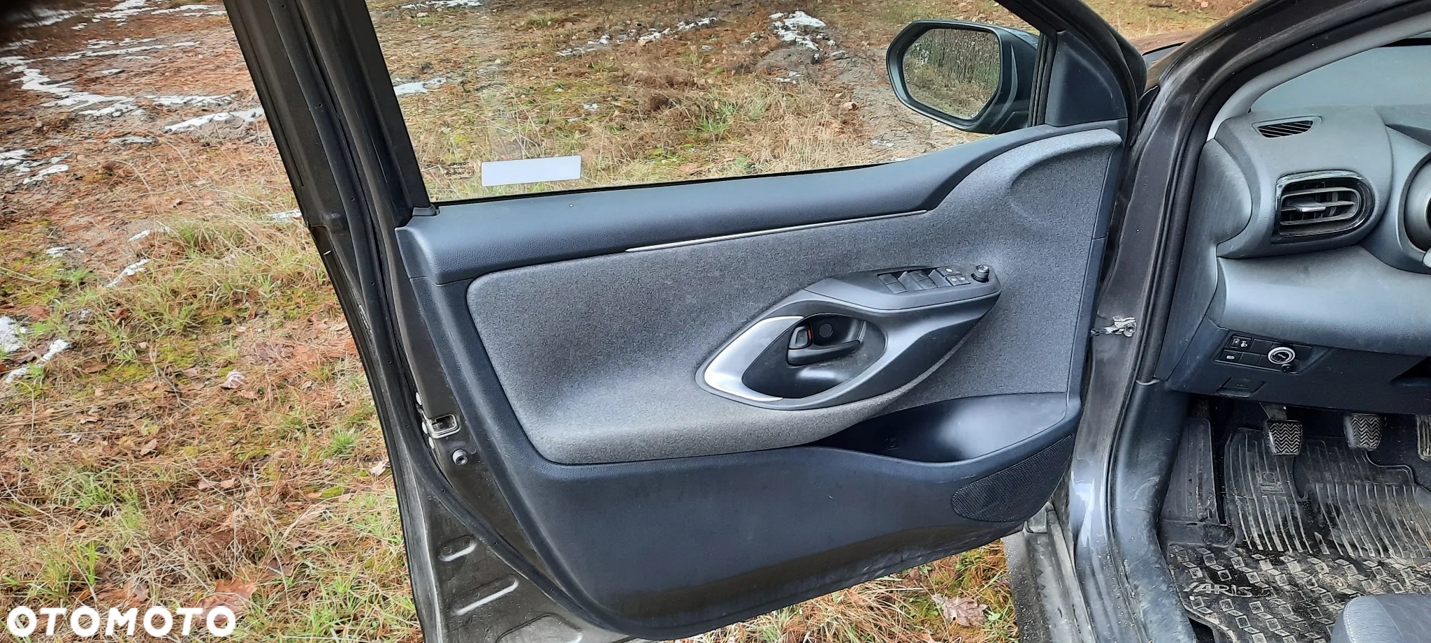 Toyota Yaris - 11