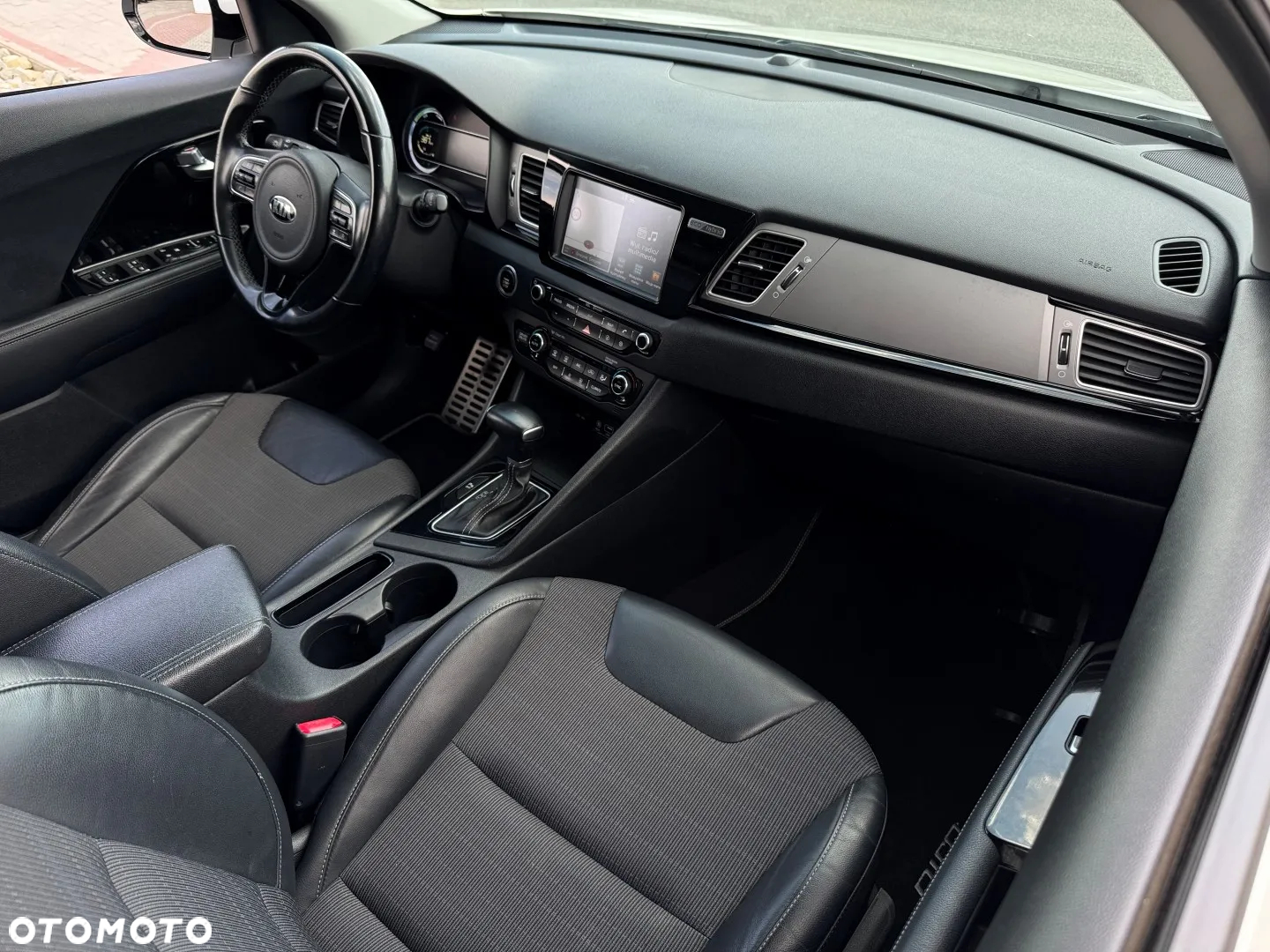 Kia Niro 1.6 GDI Hybrid L - 7