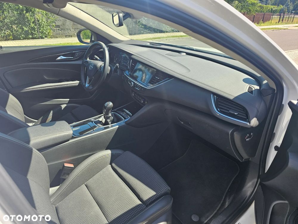 Opel Insignia 2.0 CDTI Cosmo S&S - 9