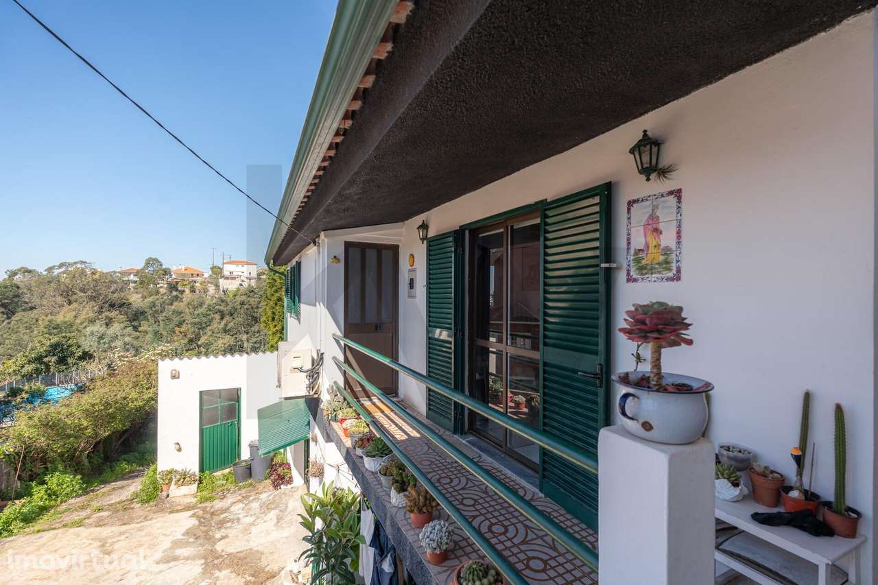 Duas Moradias T3 e T2 com Terreno e Garagem na Mainça, Coimbra - Grande imagem: 2/30