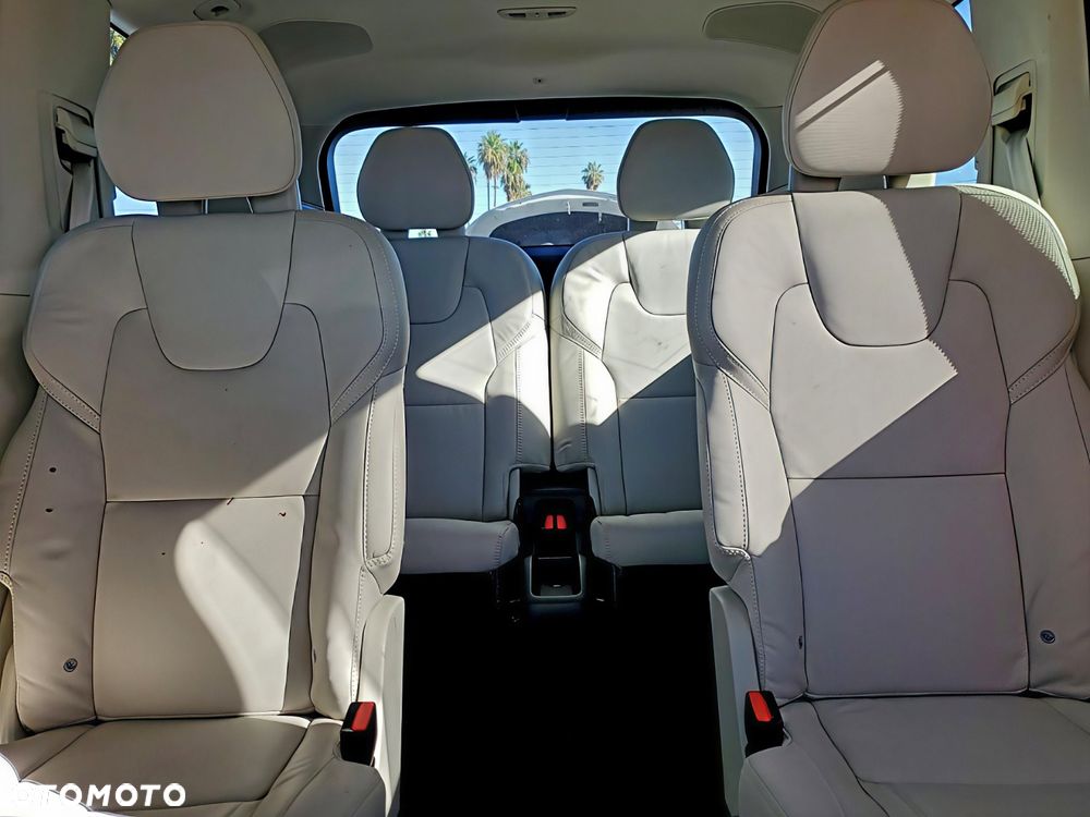 Volvo XC 90 - 10