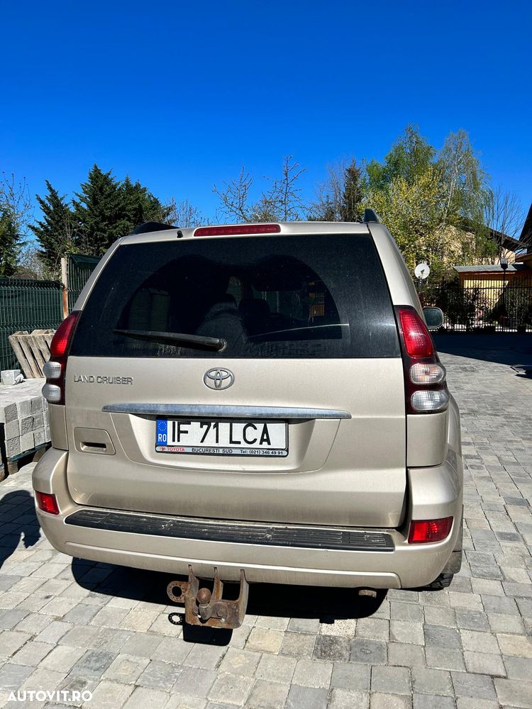 Toyota Land Cruiser - 10