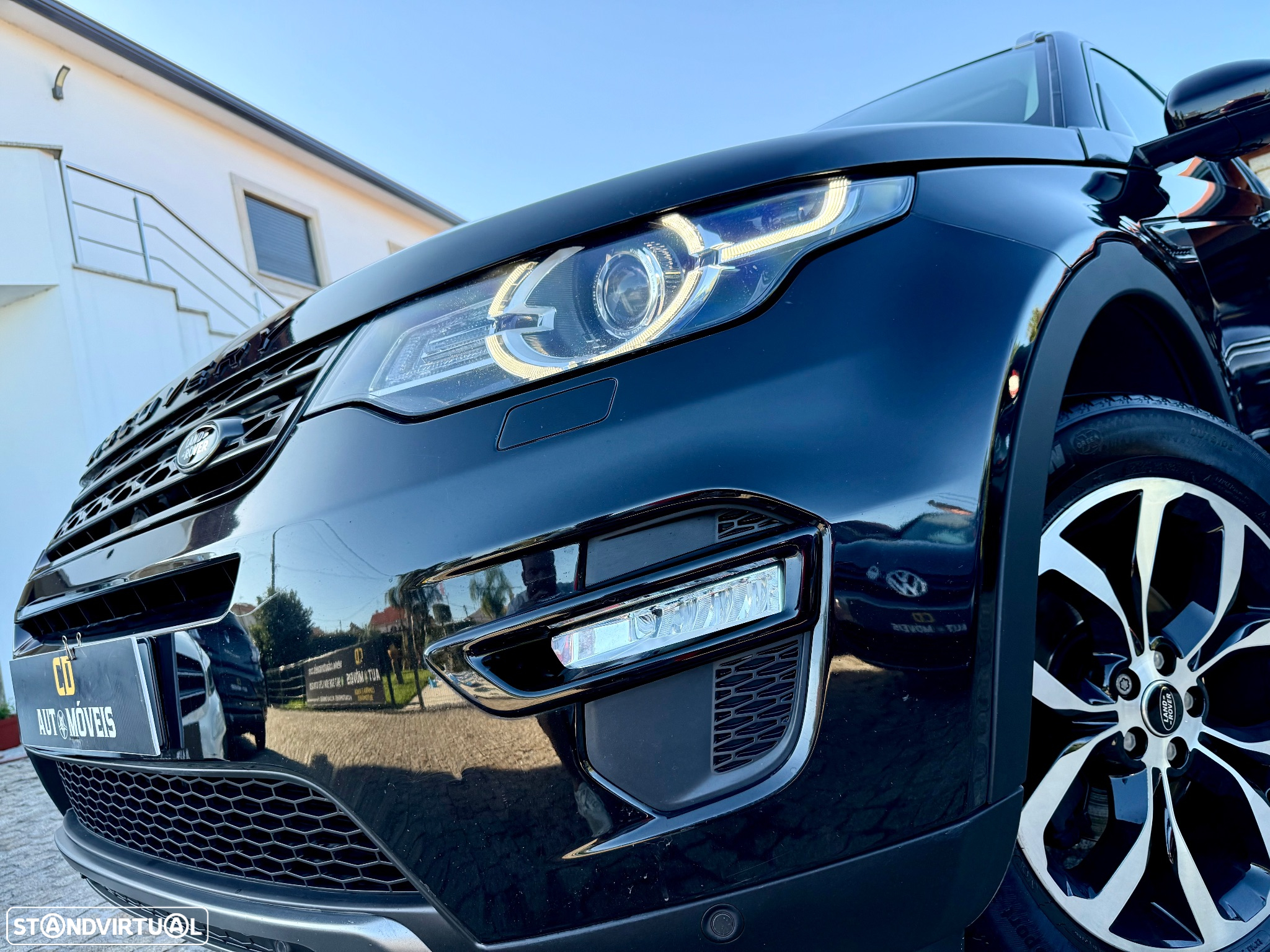 Land Rover Discovery Sport 2.0 TD4 HSE Luxury 7L Auto - 11