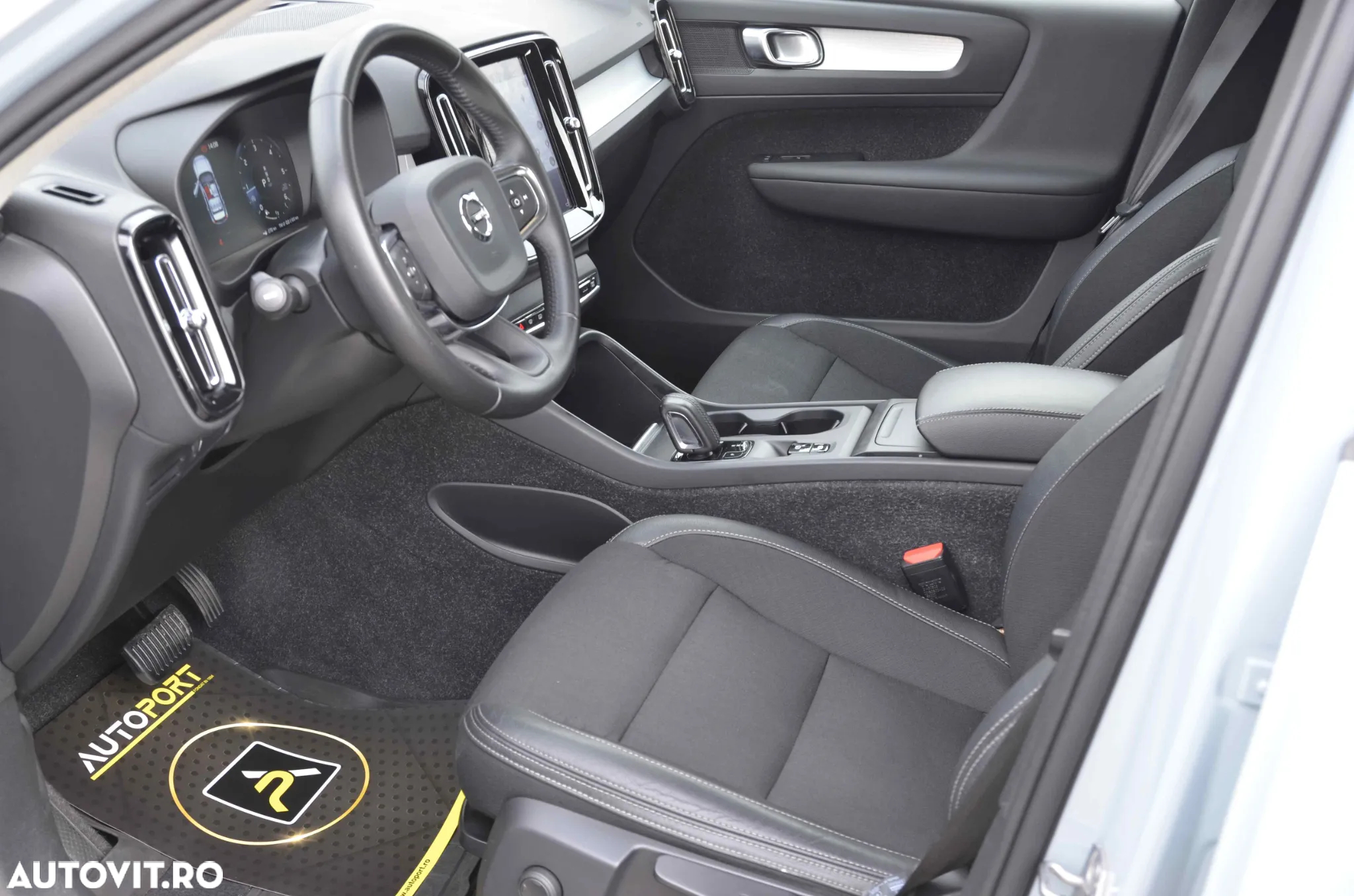 Volvo XC 40 D3 Momentum - 8