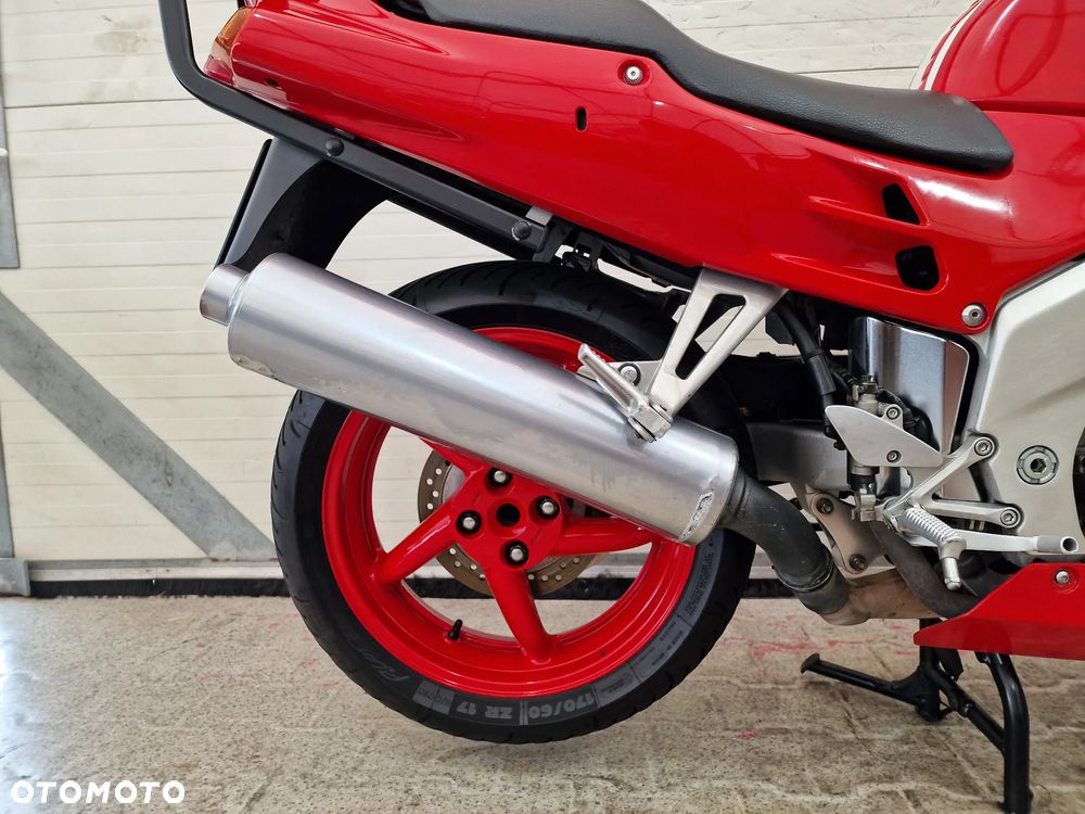 Honda VFR - 24