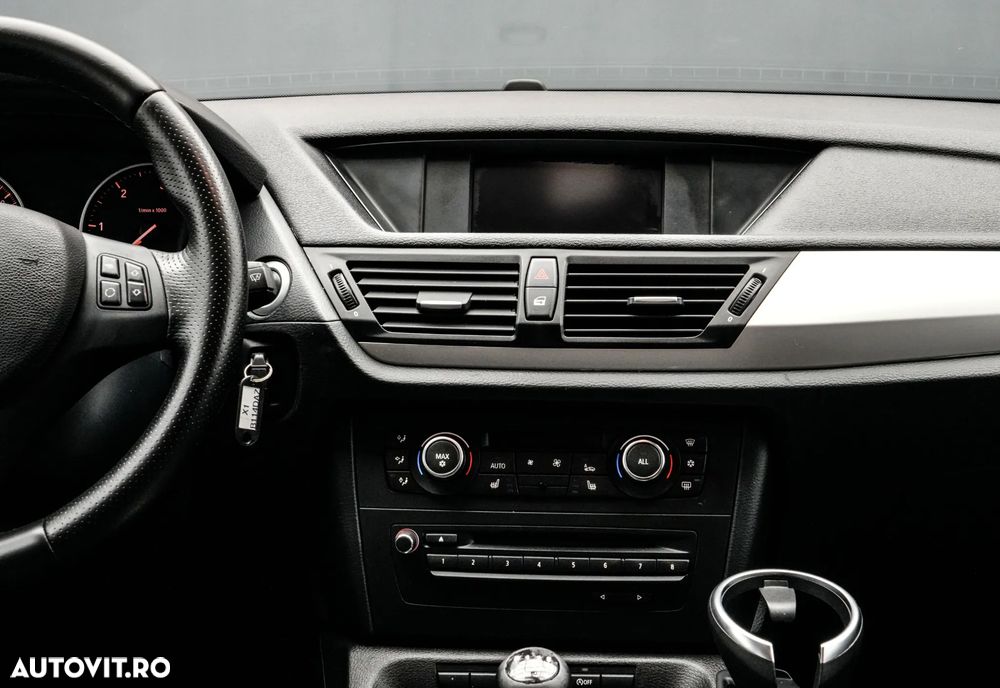 BMW X1 xDrive20d - 17