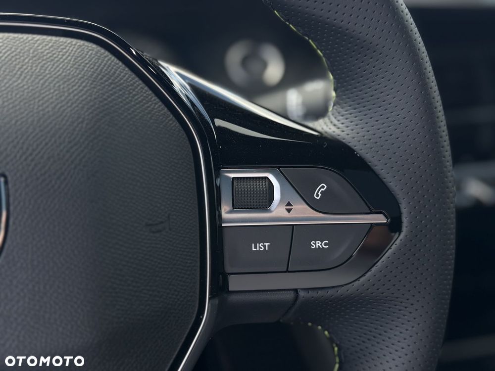 Peugeot 2008 PureTech mHEV GT E-DCS6 - 25