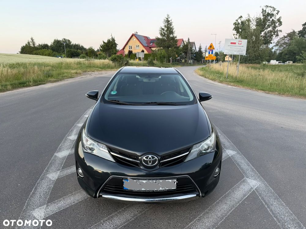Toyota Auris 2.0 D-4D Dynamic - 3