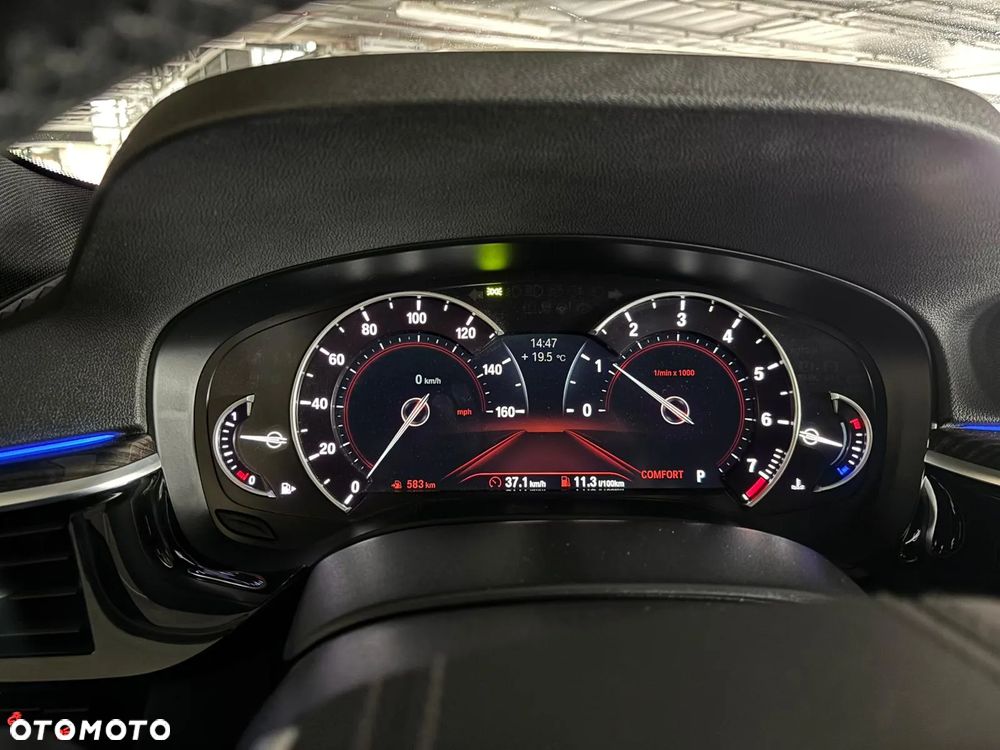 BMW Seria 5 530i Sport Line - 10