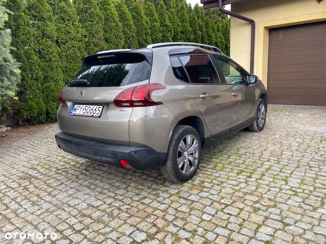 Peugeot 2008 - 8