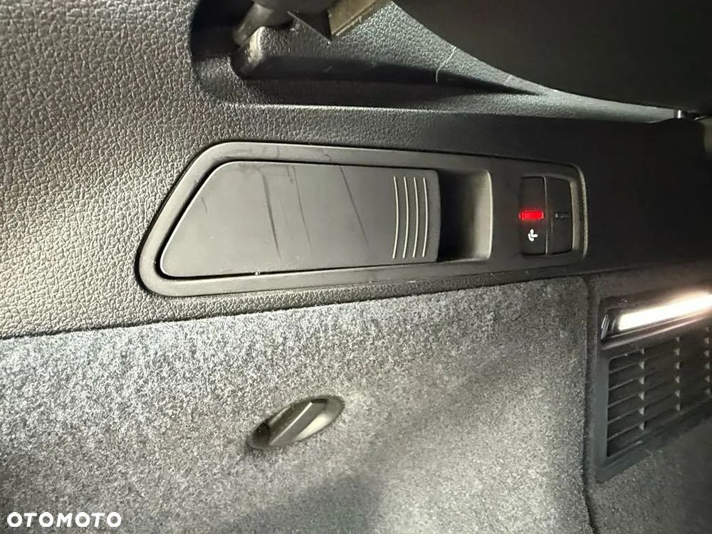 Audi Q5 Sportback - 10