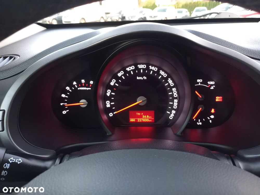 Kia Sportage 1.7 CRDI 2WD Attract - 27