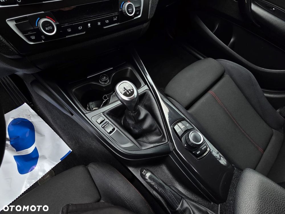 BMW Seria 1 116d EfficientDynamics Edition Sport Line - 17