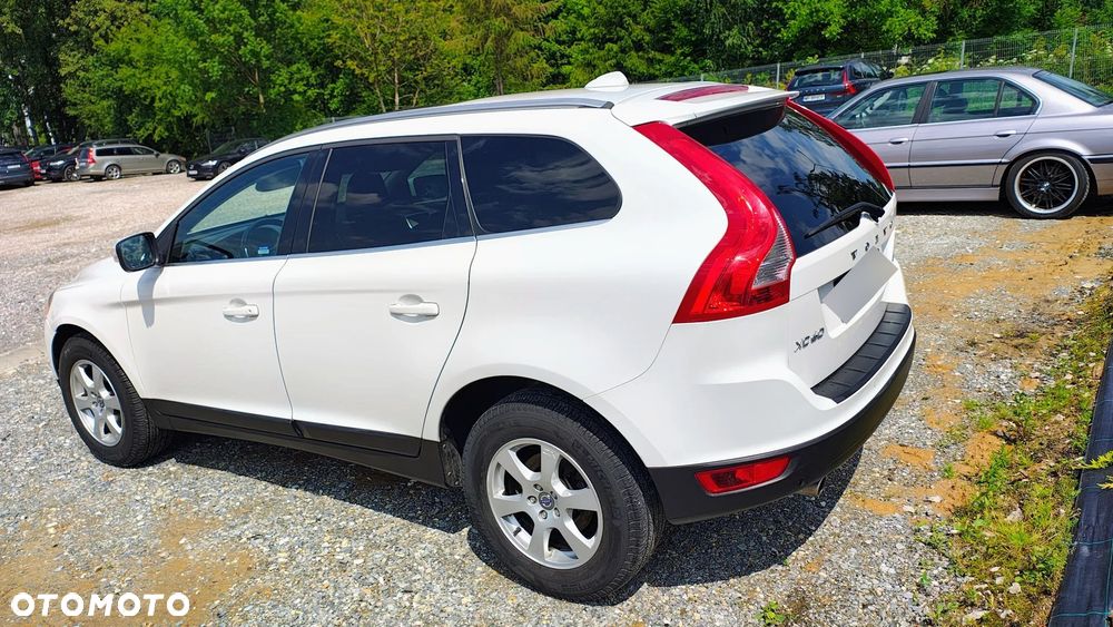 Volvo XC 60 D5 AWD Momentum - 27