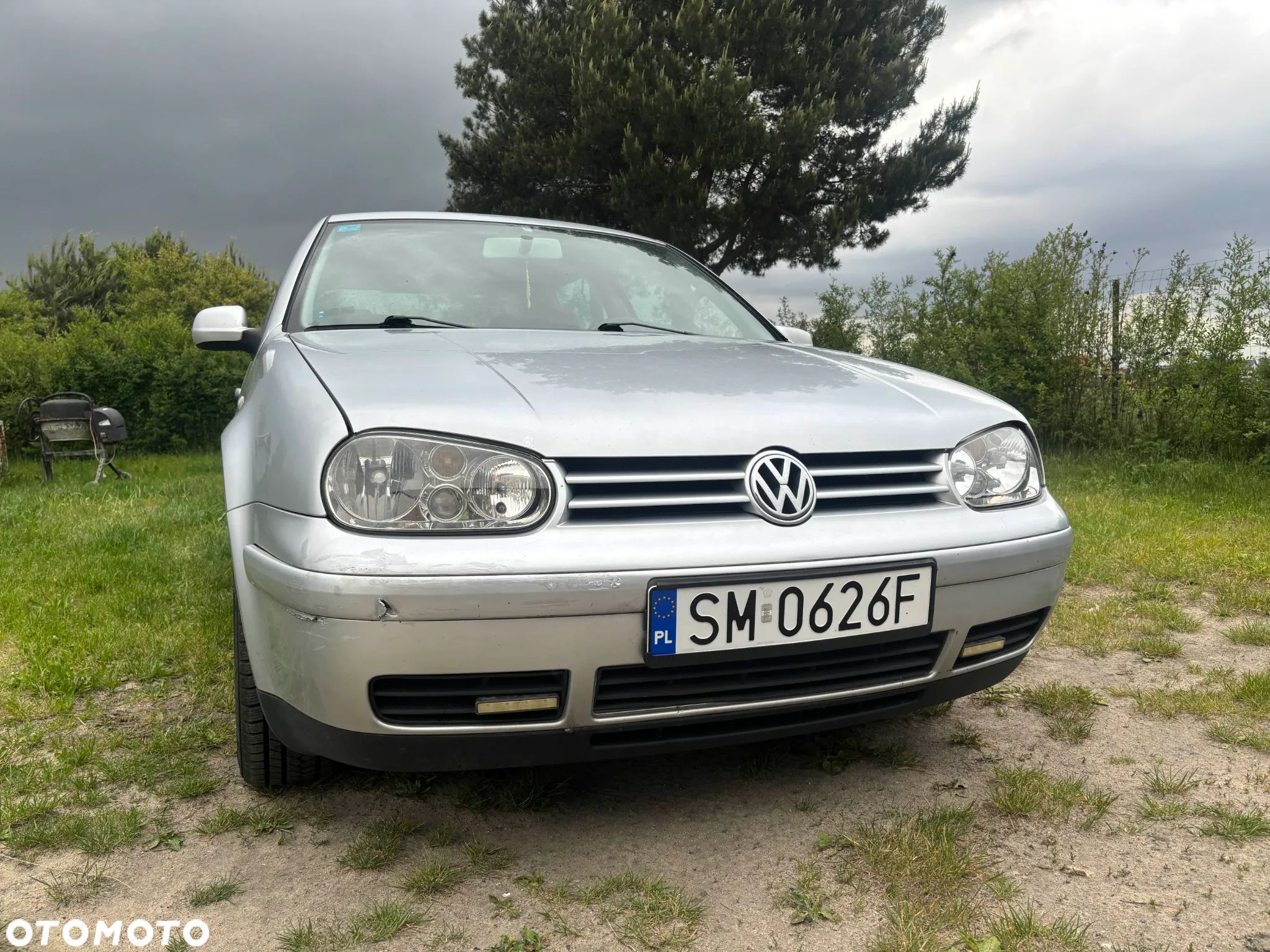 Volkswagen Golf - 1