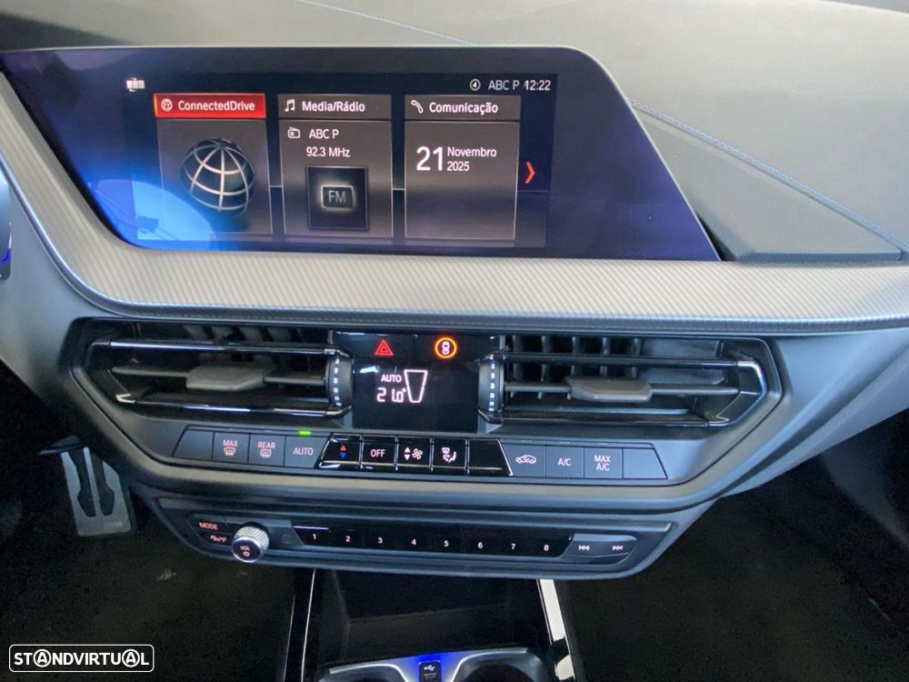 BMW 116 d Pack Desportivo M - 13