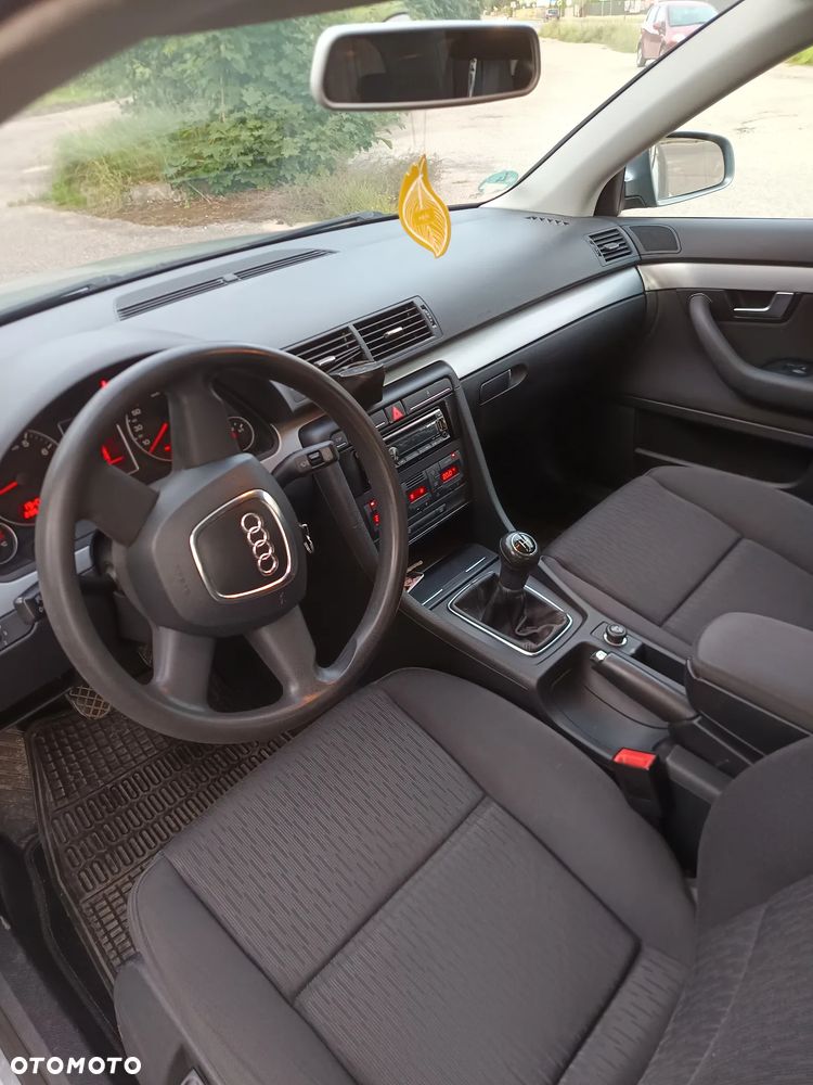 Audi A4 Avant 1.6 - 9