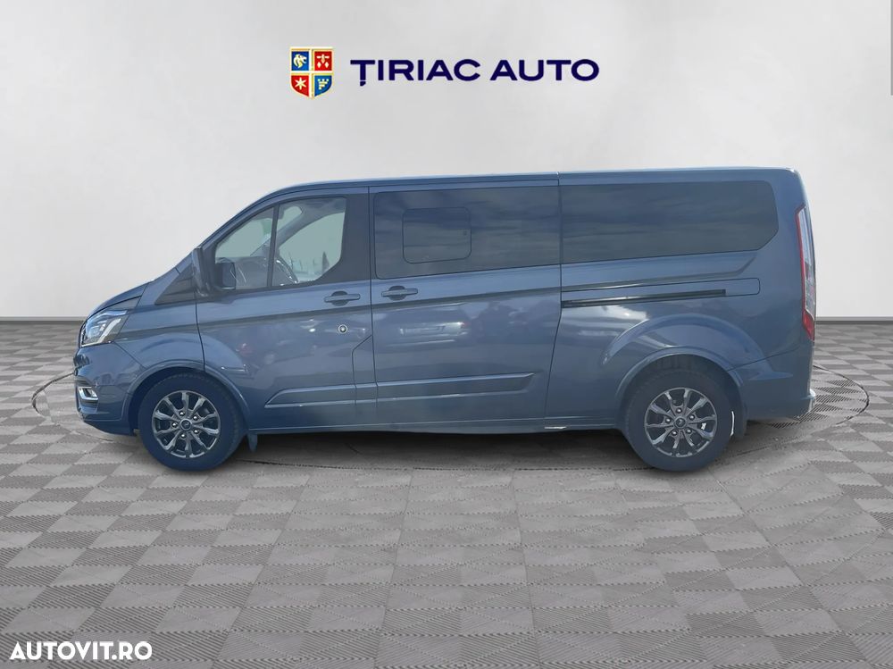 Ford Tourneo Custom - 2