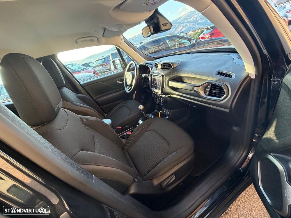 Jeep Renegade 1.0 T Limited - 11