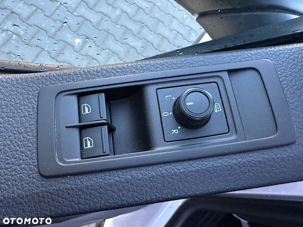 Volkswagen Transporter T6 2.0 TDI 150KM DSG Sortimo ZABUDOWA WARSZTATOWA Rampa dla wózków inwalidzkich - 28