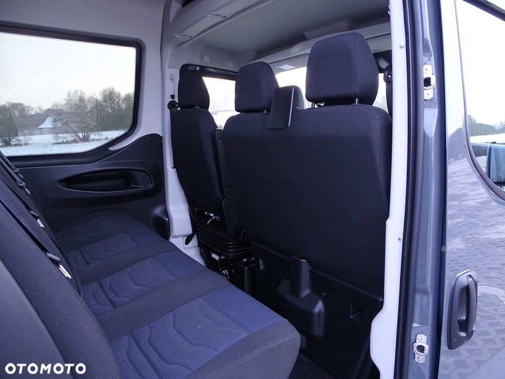 Iveco Daily L4H3 35S18 3.0 180 Hi-MATIC Brygadówka DOKA 7 Osób BRUTTO!! UNIKAT!! JEDYNY TAKI!! JAK NOWY!! - 26