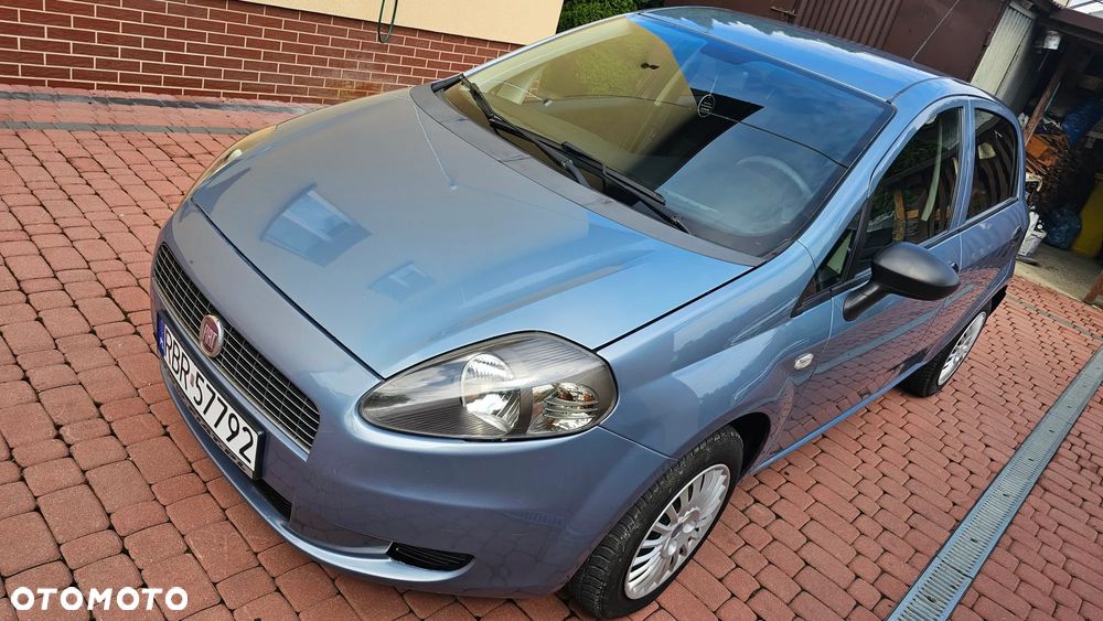 Fiat Grande Punto Actual 1.2 8V Estiva - 13