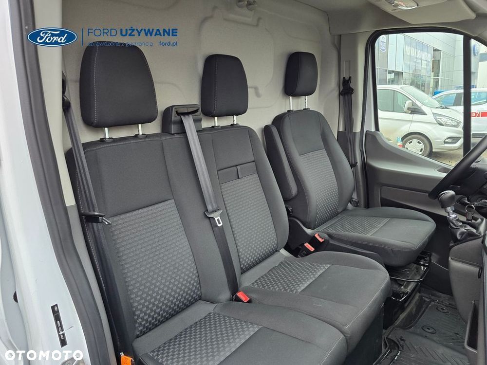 Ford Transit - 12