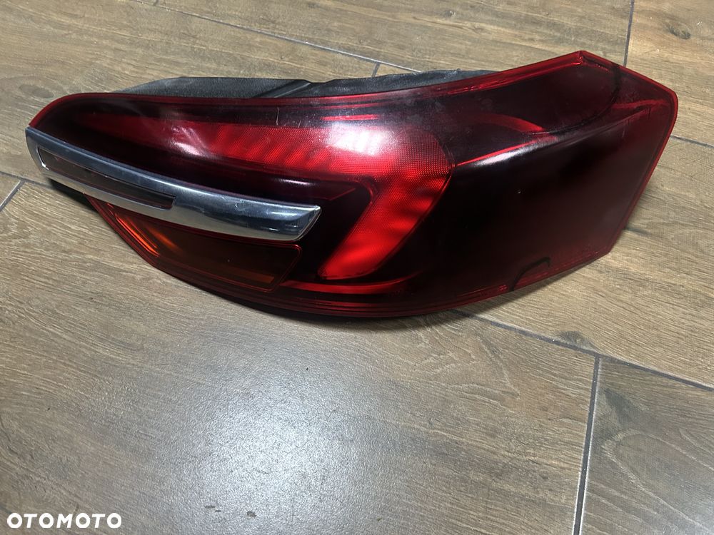 OPEL INSIGNIA A KOMBI LIFT LAMPA PRAWA TYL 39024223 ORG