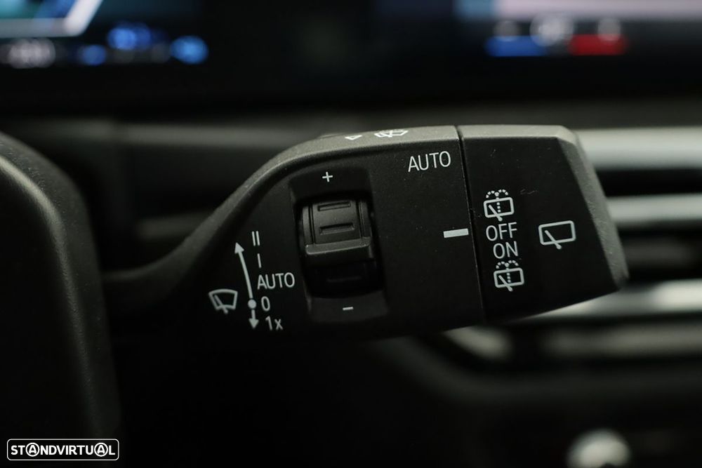 BMW 330 e Pack Desportivo M Auto — fotografia 18