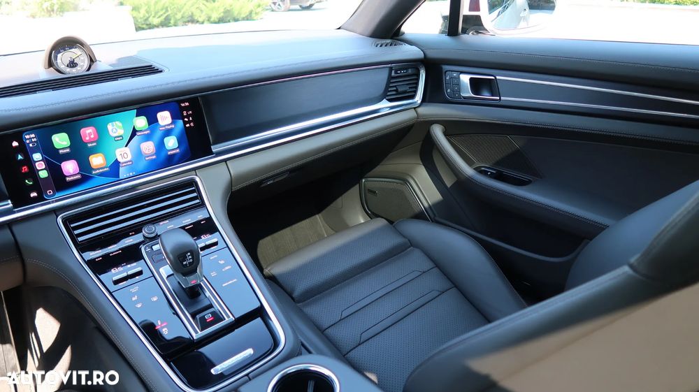 Porsche Panamera 4 E-Hybrid Platinum Edition - 22