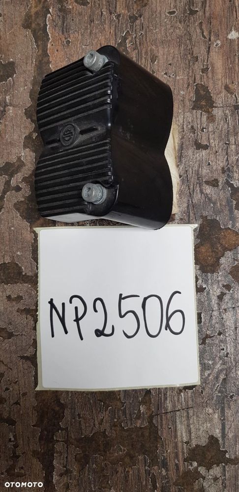 Pokrywa osłona cewki Harley Dyna FLD Switchback 31657-12 - 1