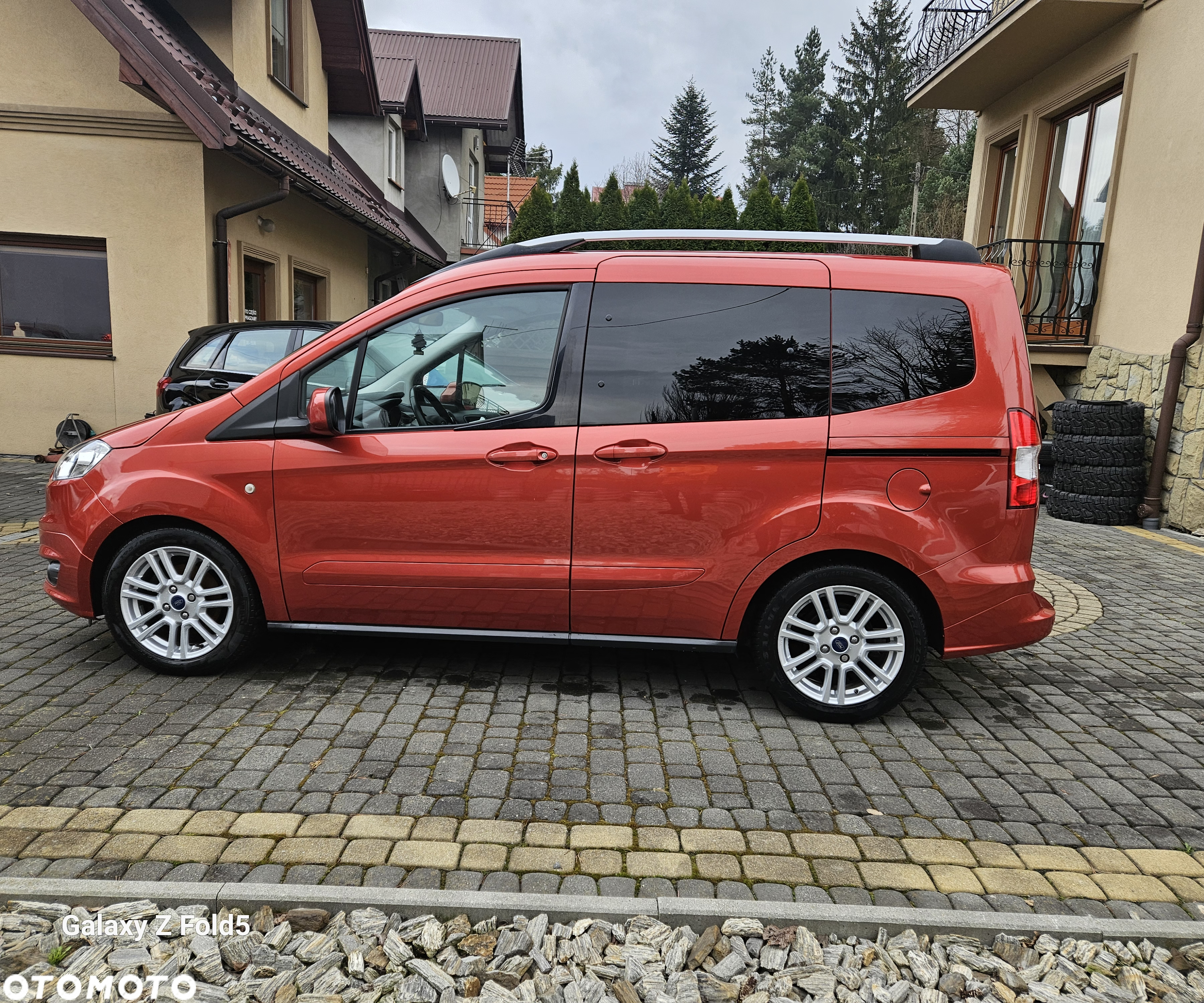 Ford Tourneo Courier 1.0 EcoBoost S&S Ambiente - 11