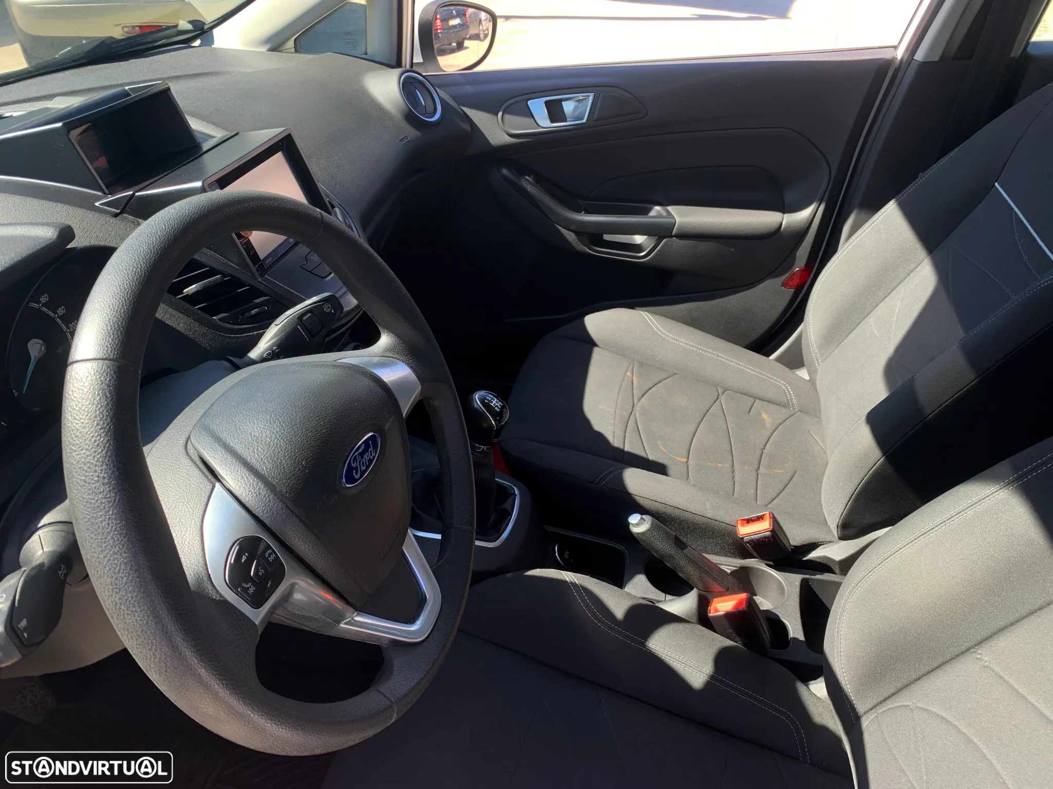 Ford Fiesta 1.6 TDCI Trend - 8