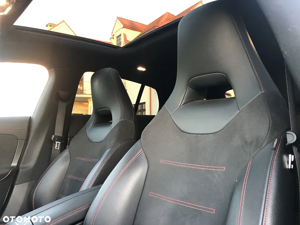 Mercedes-Benz CLA - 27