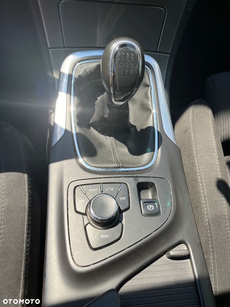 Opel Insignia 2.0 CDTI - 15