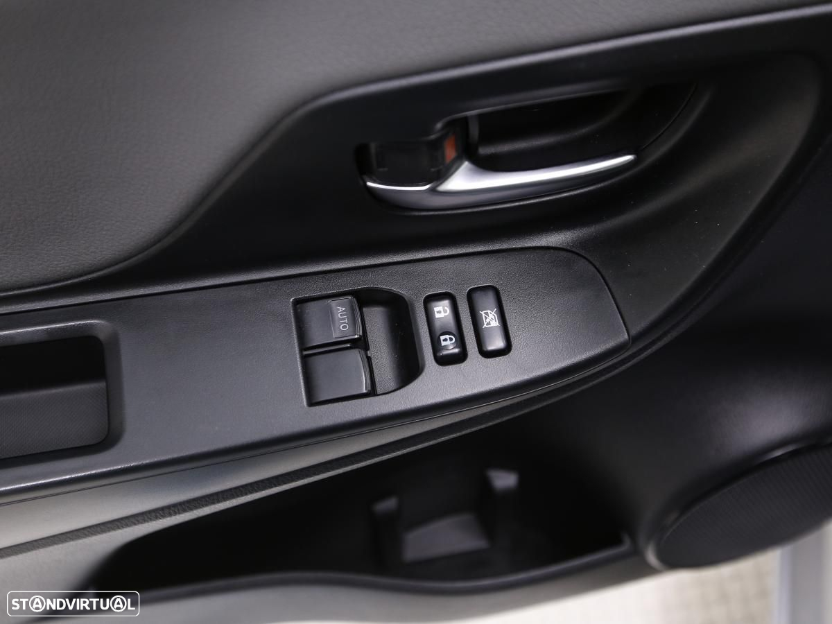 Toyota Yaris 1.4 D-4D Comfort - 14