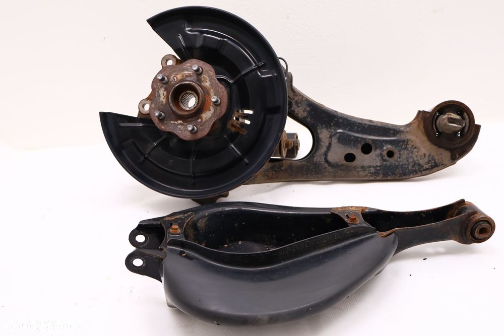 LEXUS RX IV 450H HYBRID PIASTA ZWROTNICA PRAWA TYŁ 48737-48010 - 1