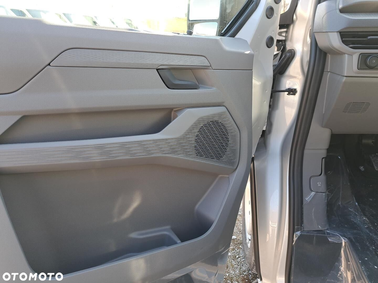 Volkswagen Transporter Furgon, 2,0TDI 150KM, 6-bieg.manualna, r.o :3500 mm - 10