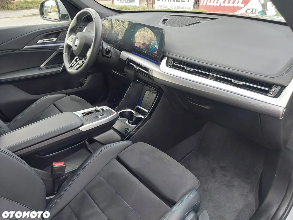 BMW X1 sDrive18i sport - 22