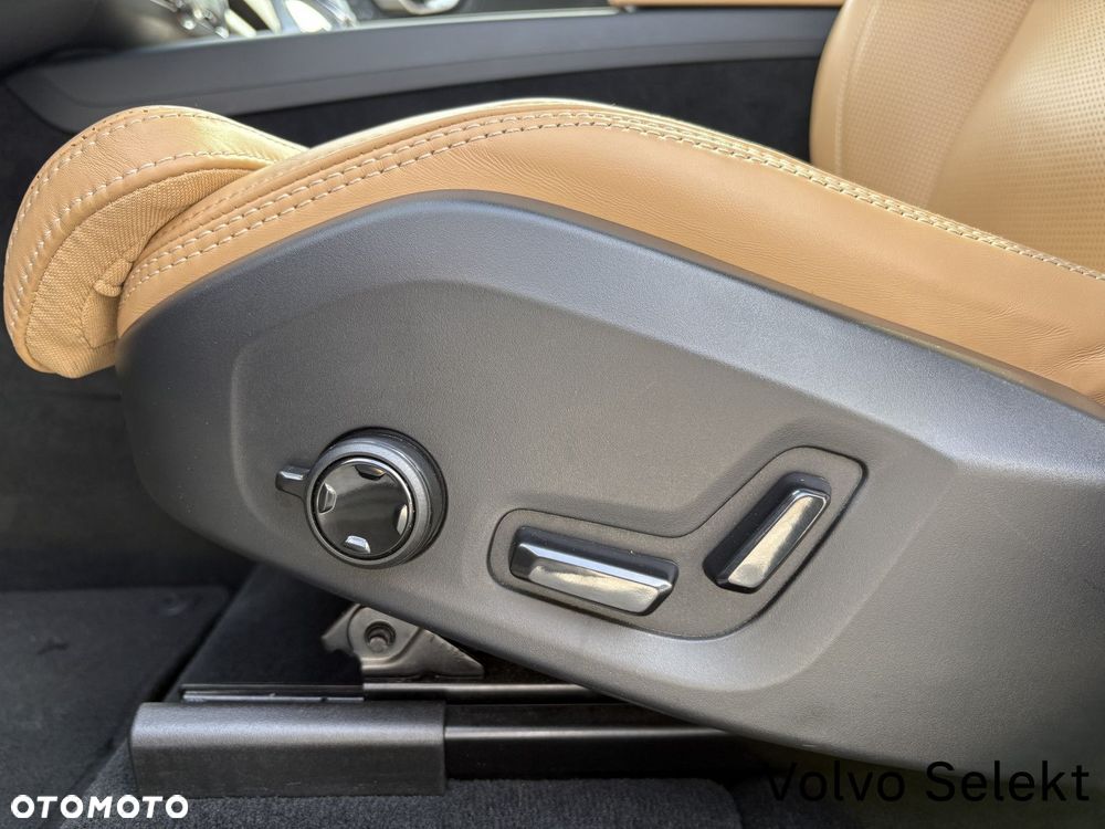 Volvo XC 60 - 10