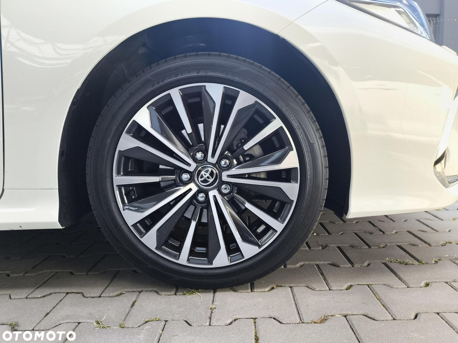 Toyota Corolla 1.8 Hybrid Style - 9